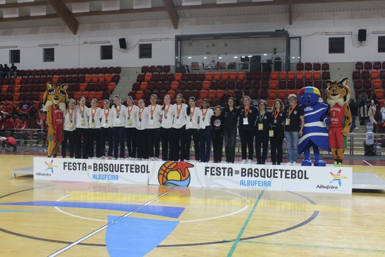 Sub14 Femininas conquistam um brilhante 3.º lugar na Festa do Basquetebol Juvenil 2026